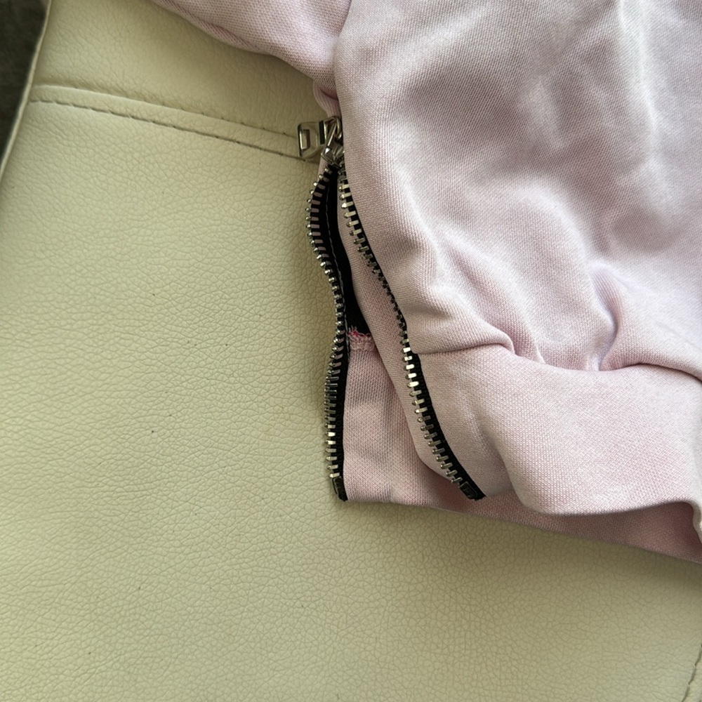 Balmain - Picture 9 of 11